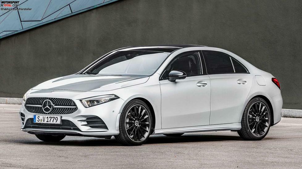 Zum Ende des laufenden Jahrzehnts ist das (vorerst) aerodynamischste Auto auf dem Markt die Mercedes A-Klasse Limousine von 2018 mit einen außergewöhnlichen cW-Wert von 0,22.
Zu den Maßnahmen zählen ein umfangreiches Dichtungskonzept (darunter die Abdichtung des Scheinwerferumfelds) sowie die nahezu vollständige Verkleidung des Unterbodens, die unter anderem den Motorraum, den Hauptboden, Teile der Hinterachse und den Diffusor umfasst. Speziell optimiert wurden die Radspoiler vorn und hinten, um die Räder möglichst verlustarm zu umströmen.