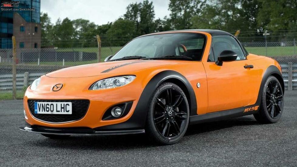 Das MX-5 GT Concept wurde 2012 vorgestellt. Die Studie wurde vom Rennspezialisten Jota Sport entwickelt. Abgesehen von einer speziellen Federung und einem besonderen Interieur hatte der Wagen einen 2,0-Liter-Motor mit 208 PS.