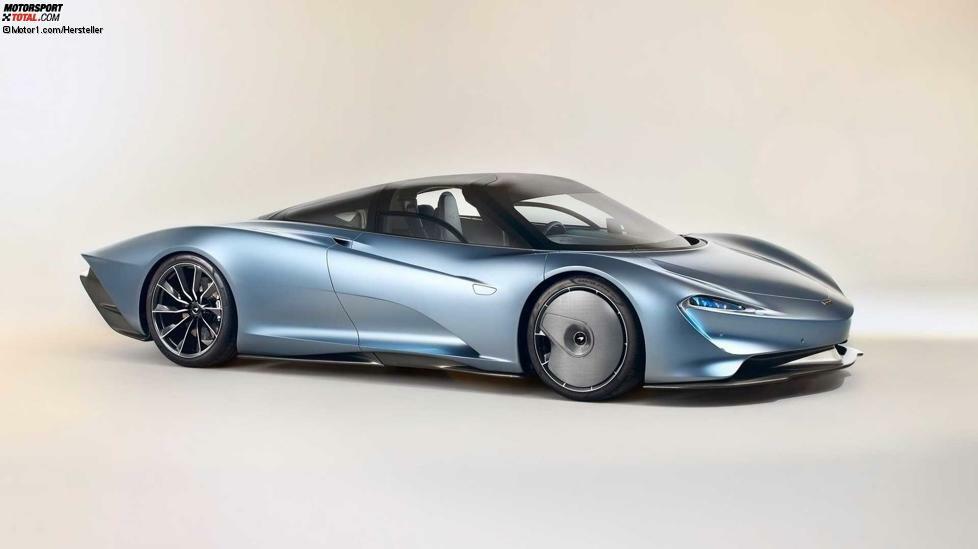 Der McLaren Speedtail hat ein Design, das ganz auf die Optimierung des Luftstroms ausgelegt ist. Die Art des Motors nicht spezifiziert, aber es ist wahrscheinlich, dass der Speedtail einen V8 trägt, der mit einem oder mehreren Elektromotoren gekoppelt ist. Auf jeden Fall liefert der Speedtail eine Leistung von über 1000 PS, sodass er sich in nur 12,8 Sekunden von 0 auf 300 km/h biegen kann.