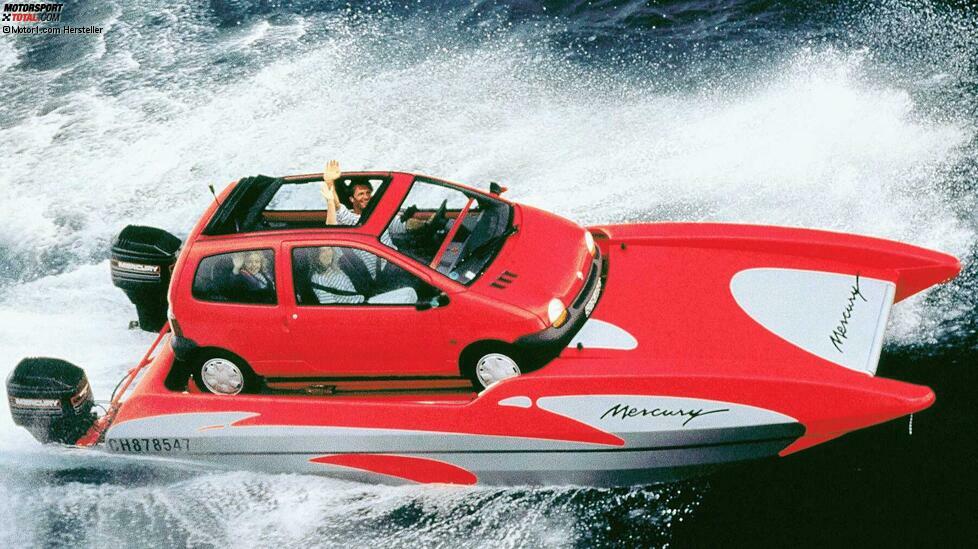Mit einfallsreicher Werbung flankierte Renault die Markteinführung des Twingo im Jahr 1993. So flott wie auf diesem Boot war der Kleinwagen im realen Leben nicht: Unter der Haube arbeitete ein 1,3-Liter-Benziner mit 54 PS, der schon 1972 im Renault 5 zum Einsatz kam. Ab Mai 1996 gab es einen modernen 1,2-Liter-Motor mit bis zu 75 PS.