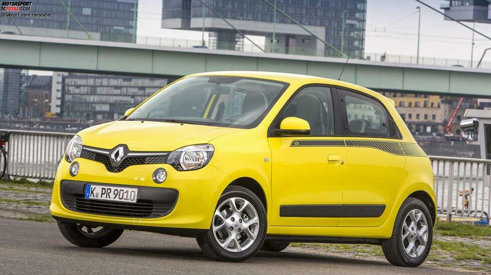 Bereits mit der zweiten Generation hatte Renault die Produktion des Twingo nach Slowenien verlagert. Die dritte Generation wurde gemeinsam mit Smart entwickelt. 
Deshalb war der 2014 vorgestellte und bis heute aktuelle Twingo ein Bruder des Smart Forfour. Für Aufsehen sorgte der Heckmotor, endlich gab es aber auch hintere Türen.
Mit 3,59 Meter Gesamtlänge ist der neue Twingo zehn Zentimeter kürzer als der Vorgänger. Gleichzeitig wächst der Radstand um 13 Zentimeter auf 2,49 Meter, da die Renault Designer die Räder weit außen in die Fahrzeugecken rücken.