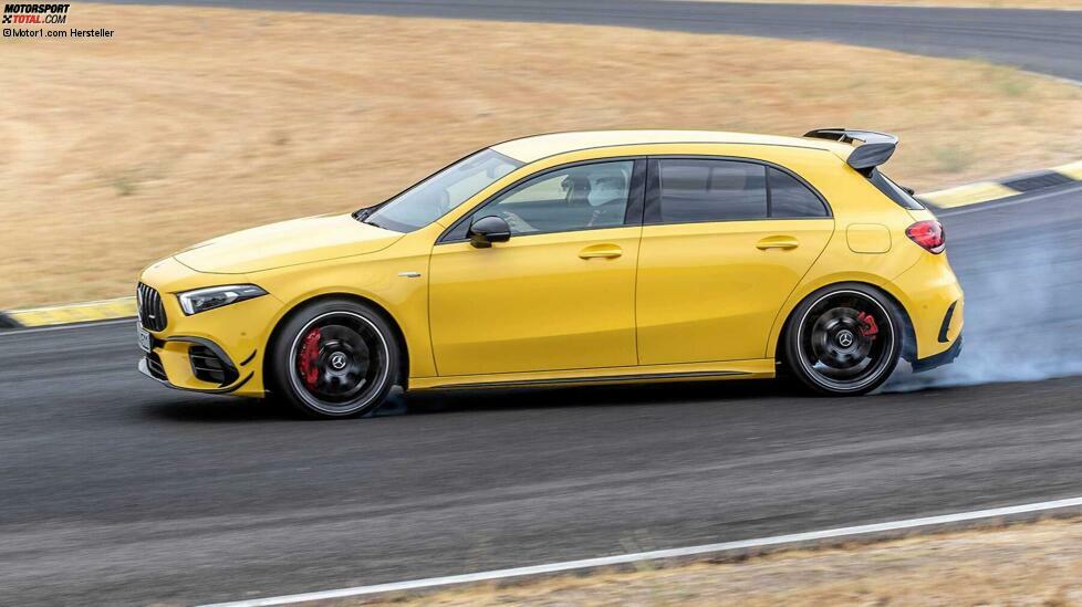 421 PS: So viel Leistung wie der 2,0-Liter-Benziner im Mercedes-AMG A 45 S (und seinen Verwandten CLA 45 S, GLA 45 S etc.) bringt derzeit sonst kein anderer Vierzylindermotor. Auch die Version ohne das S ist mit 387 PS unglaublich stark.
Mehr zu dem starken 421-PS-Motor von AMG:Mercedes-AMG A 45/CLA 45 (2019): Jetzt sind auch die Preise da (Update)Mercedes-AMG GLA 45 (2020) mit bis zu 421 PS und Torque-Vectoring 