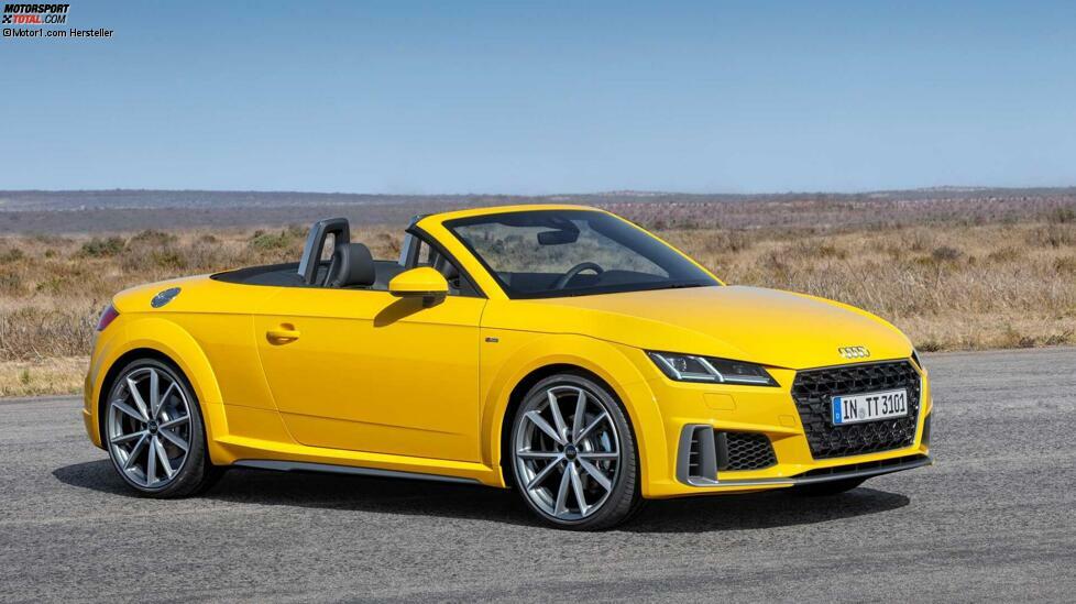 Mit dem Audi TT Roadster tauchen wir unter die 40.000-Euro-Schwelle. Schon das Basismodell ist mehr als ordentlich motorisiert, es besitzt einen 2.0 TFSI mit 197 PS.
Schade nur, dass die S tronic hier Serie ist, damit entfällt für uns ein Teil des Roadster-Charmes - aber das ist natürlich Geschmackssache. Außerdem macht das Doppelkupplungsgetriebe das Auto rund 2.000 Euro teurer. Auch deswegen ist es bitter, dass man beim nächstteureren Modell (mit 245 PS) die Wahl zwischen S tronic und Schaltung hat.