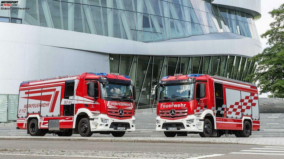 2016 erhielten die Mercedes-Werksfeuerwehren in Sindelfingen und Stuttgart-Untertürkheim neue Fahrzeuge. Ihr Aufbau kommt von der Firma Rosenbauer. 
Der Fahrzeugunterbau ist der Mercedes Antos. Die Motoren  leisten 315 kW (428 PS), die Kraftübertragung erfolgt über automatisierte Mercedes-Powershift-Getriebe mit 12 Gängen.
Jeder Truck hat einen Wassertank mit 2.500 Liter Volumen, einen 200 Liter fassenden Schaummitteltank sowie einen Wasserwerfer mit einem Durchfluss von bis zu 2.400 Liter pro Minute.