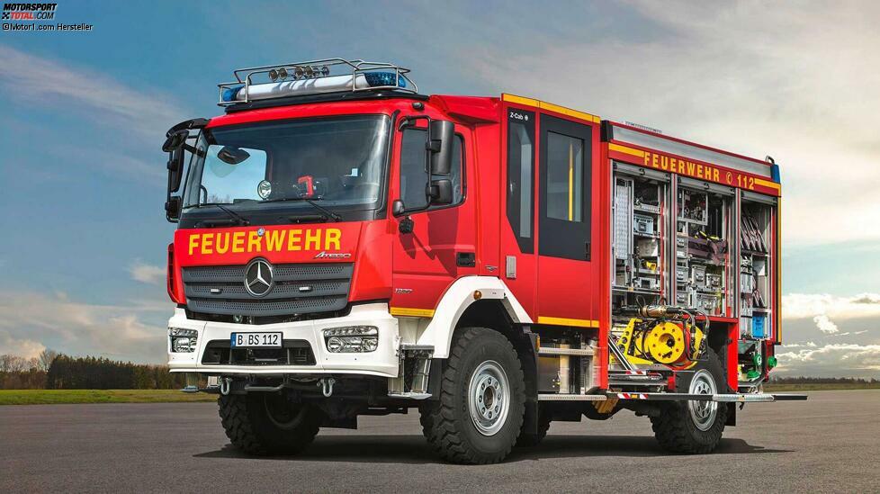 Das hessische Ministerium des Inneren stattete 2016 seine Feuerwehren und Katastrophenschützer mit 50 Mercedes-Benz Atego 1323 AF 4x4 EuroVI mit einem Aufbau vom Typ LF 10 KatS der Firma Ziegler aus.
Die Motorleistung des Vierzylinder-Reihenmotors OM 934 LA beträgt 170 kW (231 PS), das maximale Drehmoment 900 Newtonmeter. Die Atego LF 10 verfügen über das automatisierte Schaltgetriebe PowerShift 3.
Die Eckdaten betragen: Länge 7.210 mm, Höhe 3.300 mm, Breite 2.500 mm, Radstand 3.860 mm, Wendekreis 17,4 m, Wasser-Watfähigkeit 500 mm, Steigfähigkeit 17 Prozent.