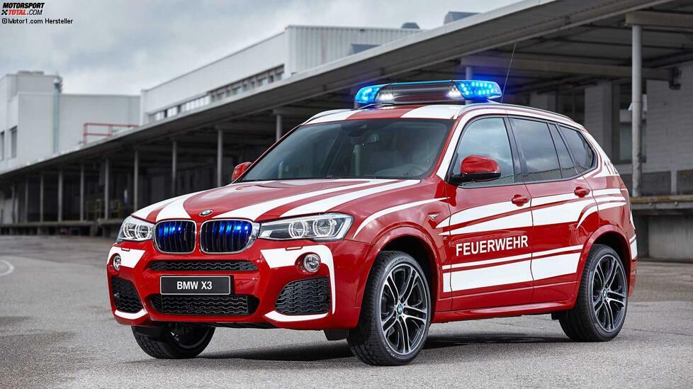 2016 zeigte BMW den X3 xDrive20d als Feuerwehr-Kommandowagen. Die spezielle BMW Design-Folierung und die Dachbalken-Signalanlage DBS 4000 mit Alley Lights, Arbeitsscheinwerfer, Powerblitz, Zusatzblitz, ASG Vollmatrix vorn und hinten sowie Druckkammerlautsprecher weisen ihn auf den ersten Blick als Kommandowagen der Feuerwehr aus.
Zwei LED-Frontblitzer in Blau, die hinter dem Kühlergrill installiert sind, und zwei weitere LED-Blitzer in Blau in der Heckklappe ergänzen die Lichtsignale der Dachbalkenanlage.