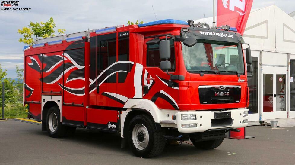 Ein Löschfahrzeug für die Feuerwehr auf Basis des MAN TGM 13.290 auf der Messe RETTmobil 2019.