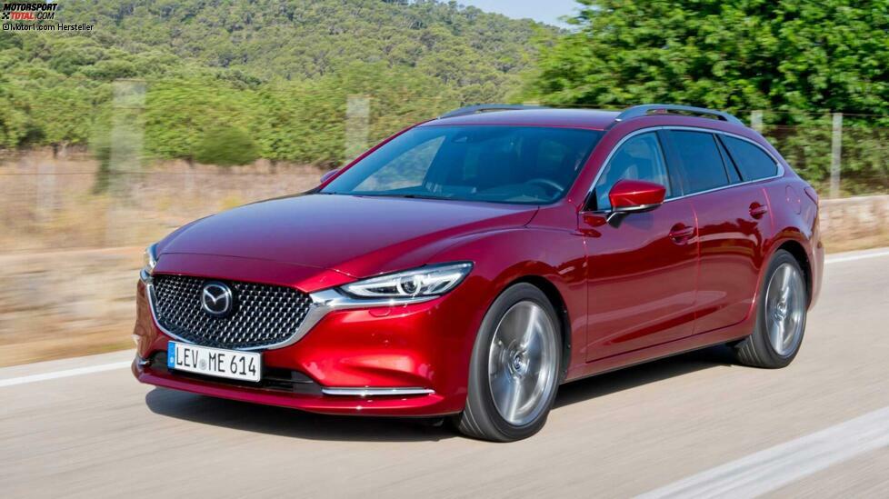 Die aktuelle Generation des Mazda 6 startete schon 2012; ein Facelift folgte 2015 und zuletzt erhielt das Mittelklassemodell im Jahr 2019 ein Update. Wie für Mazda typisch, gibt es auch im Mazda 6 keinen Turbobenziner.
Angeboten werden drei Saugbenziner (Skyactiv-G mit 145, 165 und 194 PS), allesamt mit Frontantrieb. Zusätzlich gibt es zwei Diesel (Skyactiv-D) mit 150 und 184 PS; hier wird auch Allradantrieb offeriert. Nicht verfügbar ist der vom Mazda 3 und den SUVs bekannte Skyactiv-X-Motor.

Länge: 4.805 mm
Kofferraum: 522-1.664 Liter
Motoren: 3 Saugbenziner, 2 Diesel
Antrieb: Front- oder Allradantrieb