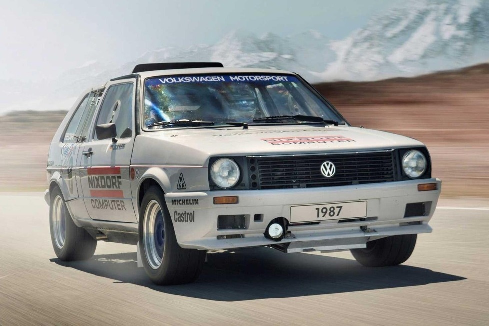 Wir zeigen Autos mit zwei Motoren von einst - Mit dabei: Der Volkswagen Golf II Pikes Peak und der Citroen 2CV Sahara.