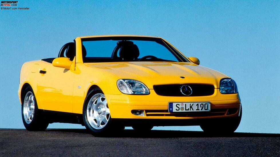 Mit dem ersten Mercedes SLK begann vor 25 Jahren der Boom der Klappdach-Cabrios. Das führte nicht immer zu schönen Resultaten, doch das Design des SLK kann als gelungen gelten. 
Schon 1994 zeigte Mercedes eine Studie, die schließlich auf Basis der C-Klasse verwirklicht wurde. Der Clou des SLK war natürlich das elektrisch betätigte 