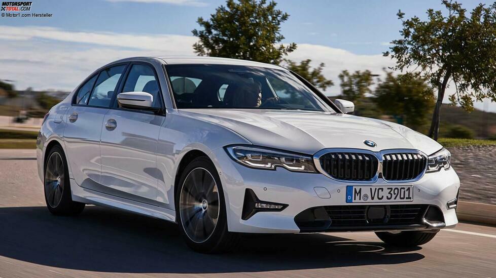 Ein weiterer wichtiger Konkurrent der neuen C-Klasse ist die BMW 3er-Reihe. Sie kam Anfang 2019 auf den Markt. Die Limousine ist 4,71 Meter lang.
Motoren: 156 bis 510 PS (Benziner, M340i und M3 als Sechszylinder), 150 bis 340 PS (Diesel, Sechszylinder ab 330d) und Plug-in-Hybride (204 und 292 PS Systemleistung).