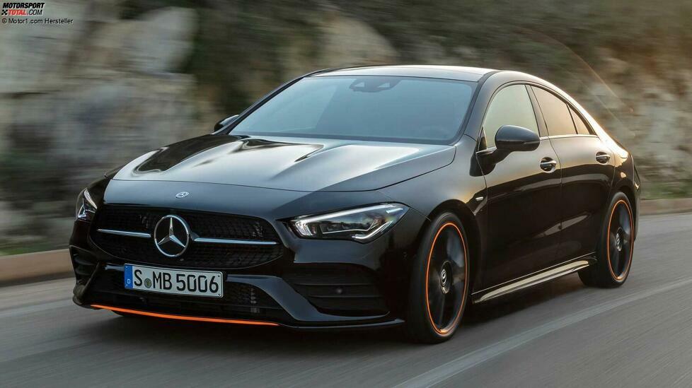 Ein Rivale der neuen Mercedes C-Klasse Limousine stammt aus dem gleichen Konzern: Der 2019 vorgestellte Mercedes CLA ist mit 4,69 Meter kaum kürzer, aber ungleich schicker. Ihm zur Seite steht ein kombiähnlicher Shooting Brake.
Motoren: 136 bis 421 PS (Benziner), 116 bis 190 PS (Diesel), 218 PS Systemleistung (Plug-in-Hybrid).