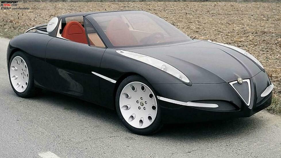 Entworfen von Leonardo Fioravanti im Jahr 2000, wurde der bereits erwähnte Vola im darauffolgenden Jahr in Genf ausgestellt und fünf Jahre später, wiederum auf dem Schweizer Autosalon, mit einer neu lackierten Karosserie in Dunkelbraun erneut vorgestellt.
Neben den originalen Scheinwerfern zeichnete er sich durch sein klappbares Glasdach aus, eine Lösung, die später vom Ferrari 575 Superamerica übernommen wurde. Er basierte auf dem '95er Spider mit einem 3.0 V6-Motor.