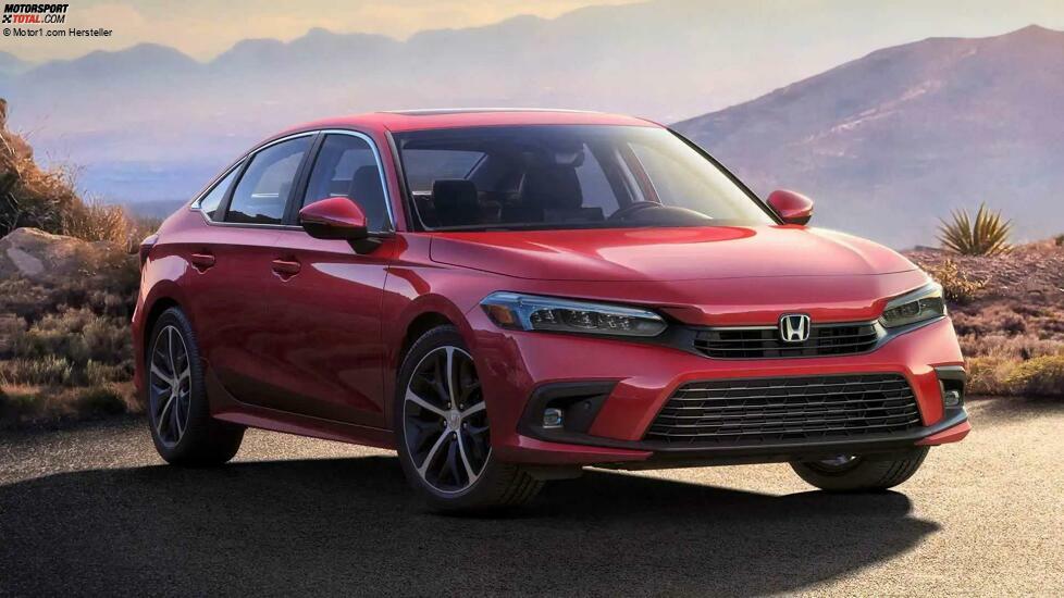 Inzwischen geht der Honda Civic in seine elfte Modellgeneration. Diese wurde in den USA, wo der Civic zu den absoluten Bestsellern zählt, bereits gezeigt.
Als Ort für die Premiere des Europa-Civic, der mit großer Heckklappe kommt, könnte die IAA 2021 dienen. Soweit bereits erkennbar, wird das Civic-Design im Vergleich zum bisherigen Modell sauberer und weniger verspielt. Besonders von vorne ähnelt die gezeigte Limousine dem Honda Accord von 1989. Dessen Länge von 4,68 Meter hat bereits die derzeitige Civic Limousine fast erreicht.
Was die Motoren betrifft, so ist der neue Honda Civic in Nordamerika mit zwei Benzinmotoren erhältlich. Der erste ist ein 2,0-Liter-Vierzylinder ohne Turbo, der 160 PS und 187 Nm Drehmoment leistet. Der zweite ist ein kleiner, aufgeladener 1,5-Liter-Vierzylindermotor mit 182 PS und 240 Nm Drehmoment. Beide Motoren sind mit dem bekannten CVT-Getriebe kombiniert.