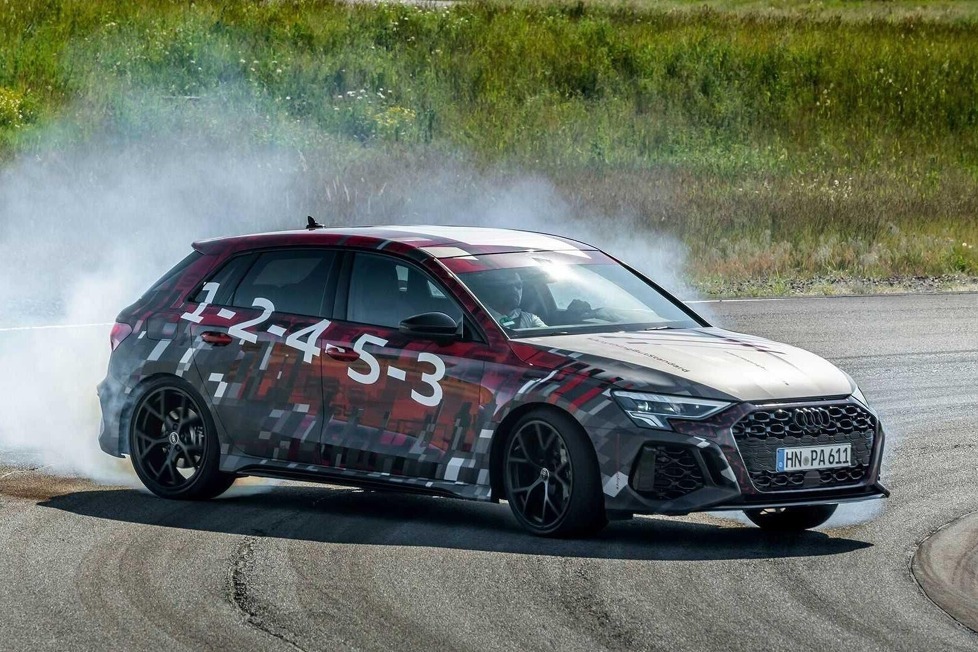 Der kommende Audi RS 3 mit neuem Allradsystem, das jetzt so funktioniert wie etwa beim Ford Focus RS, dem Mercedes-AMG A 45 oder dem neuen Golf 8 R