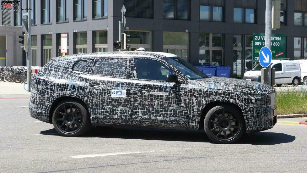 BMW X8 (2023) Erlkönig