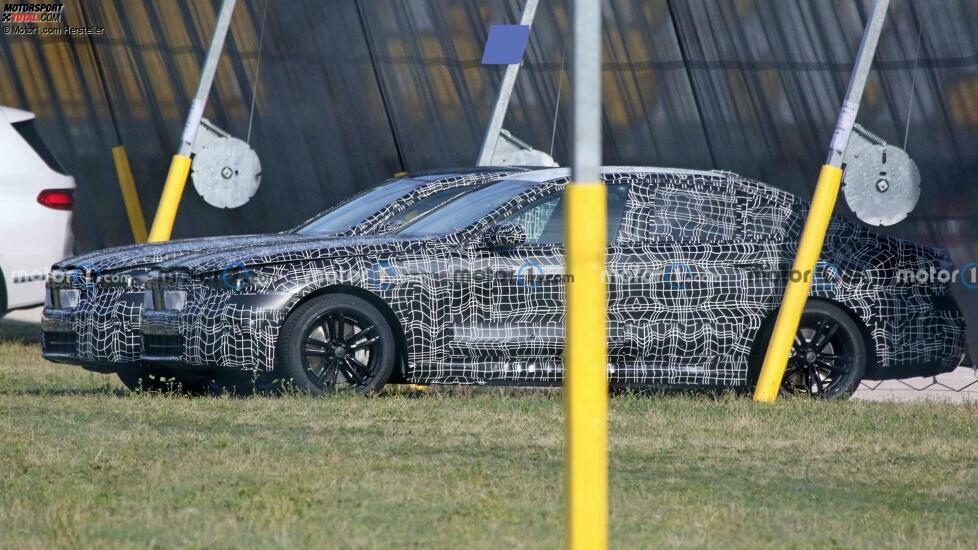 BMW 5er (2023) als Erlkönig