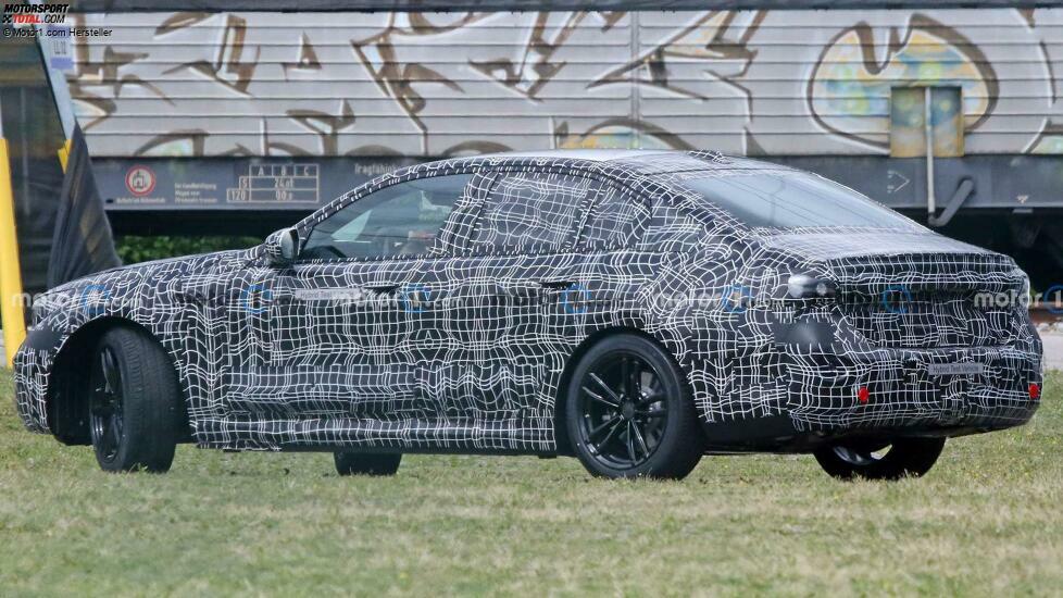 BMW 5er (2023) als Erlkönig