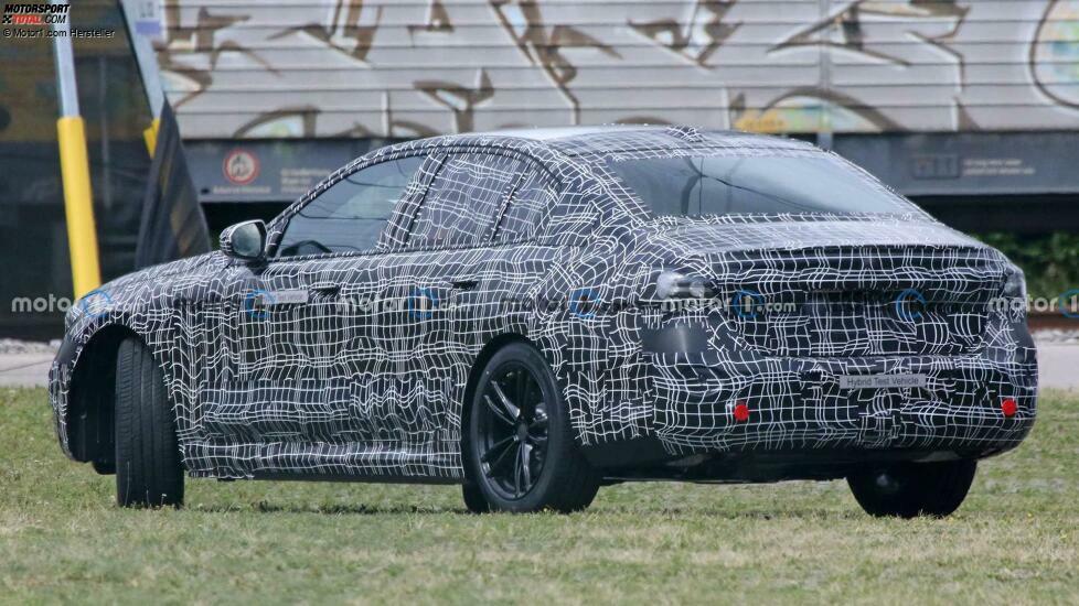 BMW 5er (2023) als Erlkönig