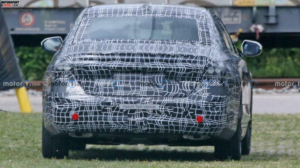 BMW 5er (2023) als Erlkönig