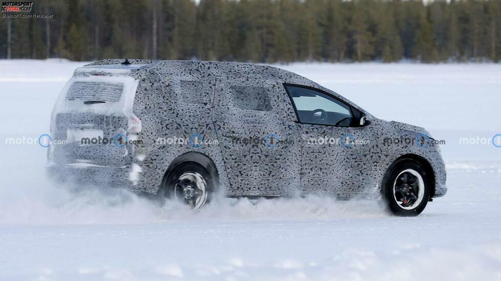 Dacia-Kombi auf Logan-Basis auf neuen Erlkönigbildern