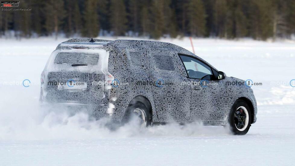 Dacia-Kombi auf Logan-Basis auf neuen Erlkönigbildern