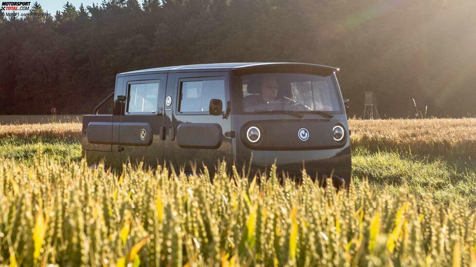 Electric Brands XBus (2022): Fahraufnahme vom Fullrunner-Prototyp