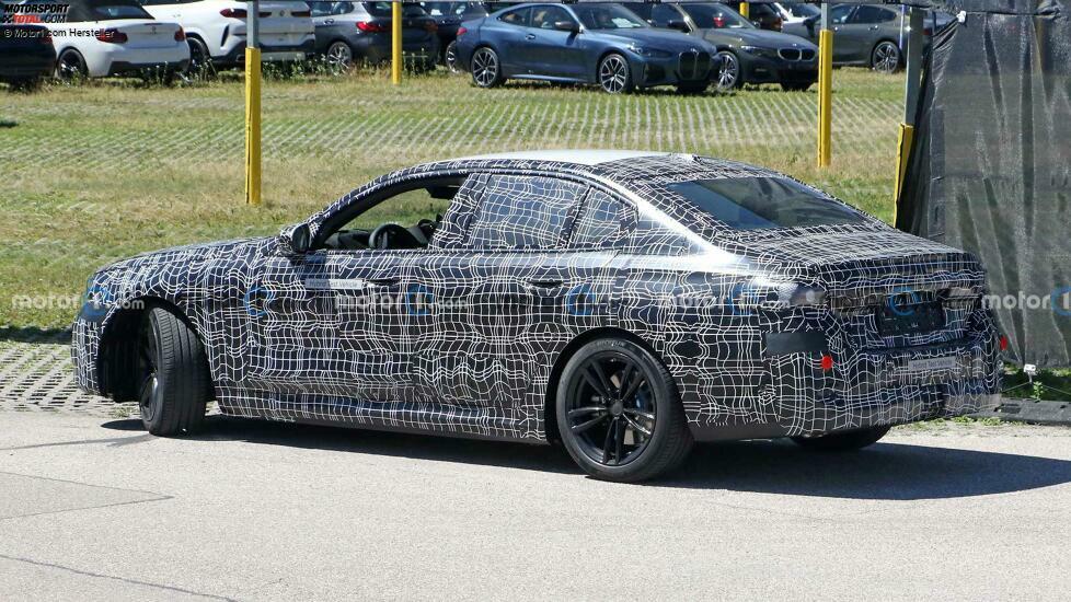 Neuer BMW 5er (2023) als Hybrid erwischt