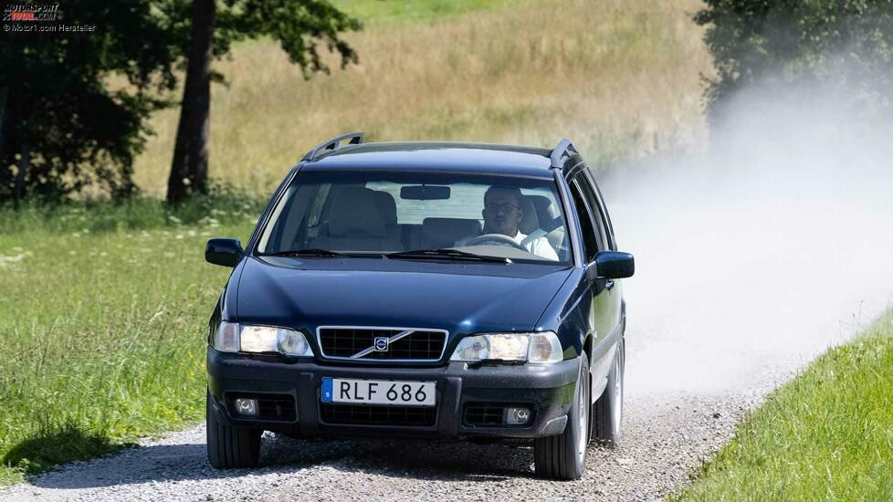 Volvo Cross Country drei Generationen im Fahrbericht