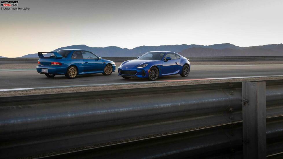 2022 Subaru BRZ und Impreza 1998