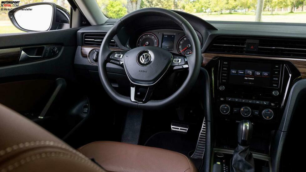 2022 Volkswagen Passat Limited Edition