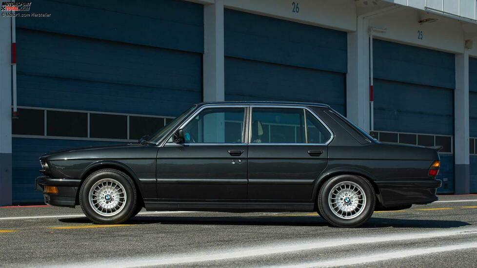 BMW M5 E28 (1985-1987)