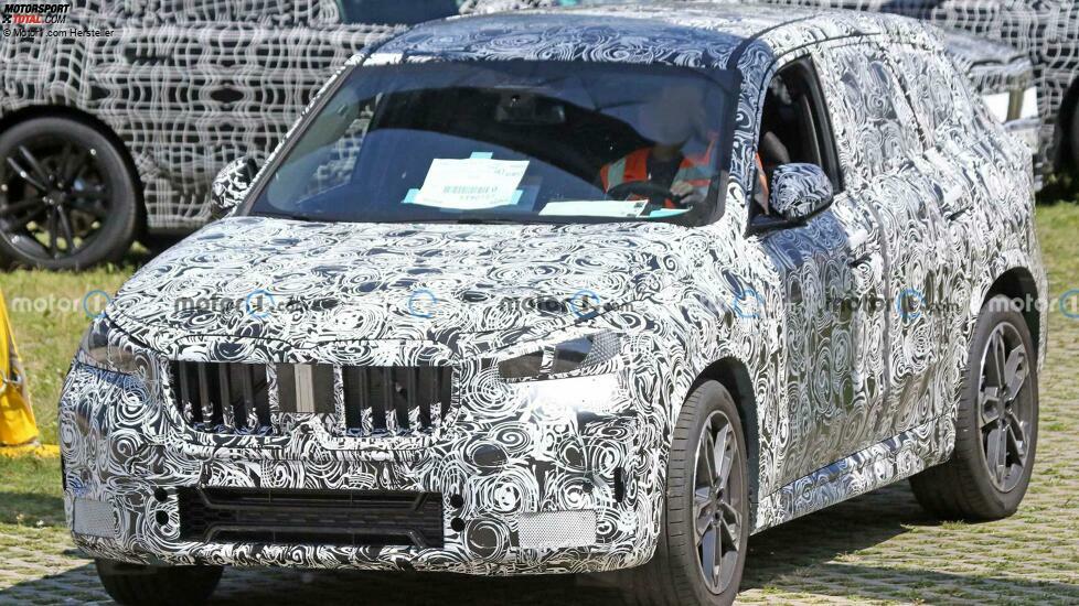 2022 BMW X1 neues Spionagefoto (vorne)