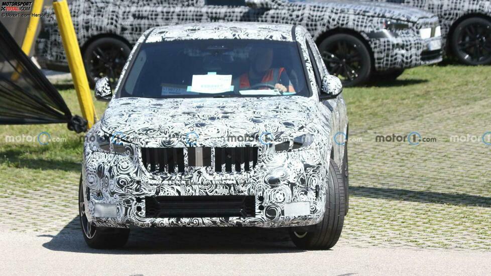 2022 BMW X1 neues Spionagefoto (vorne)