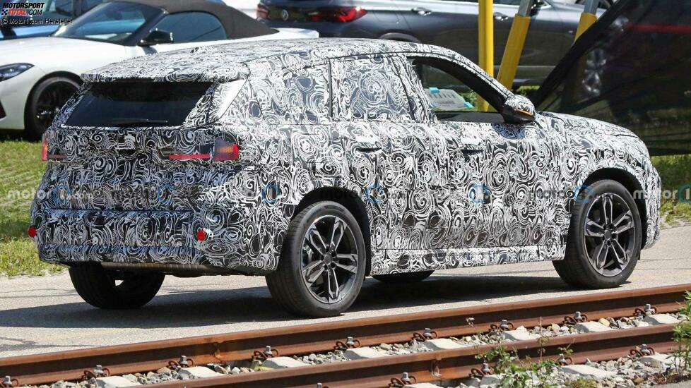 2022 BMW X1 neues Spionagefoto (hinten)