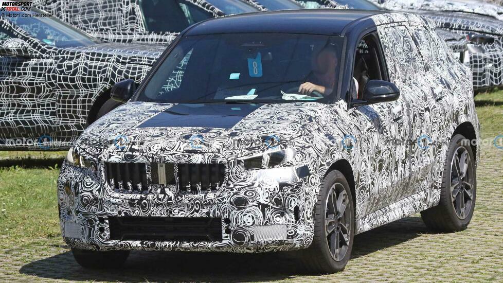 2022 BMW X1 neues Spionagefoto (vorne)