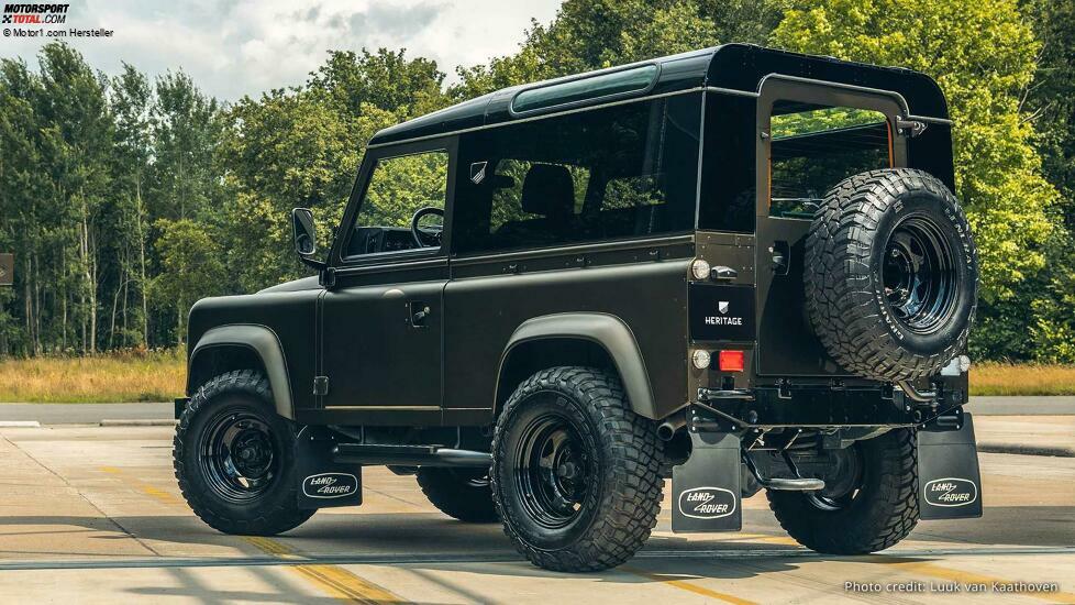 Heritage Customs Land Rover Defender 90 V8 (1985)