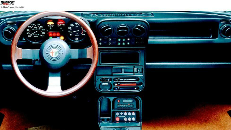 Alfa Romeo 33 1.5 Quadrifoglio Oro (1983-1984)