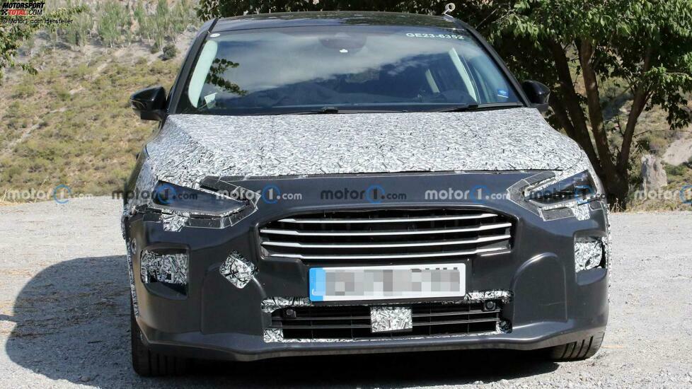 Ford Focus Active (2022) als Erlkönig