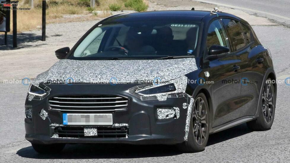 Ford Focus Active (2022) als Erlkönig