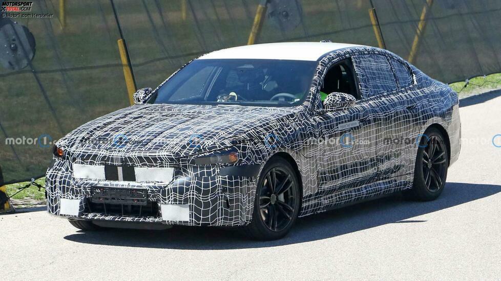 Neuer BMW 5er (2023) als Hybrid erwischt