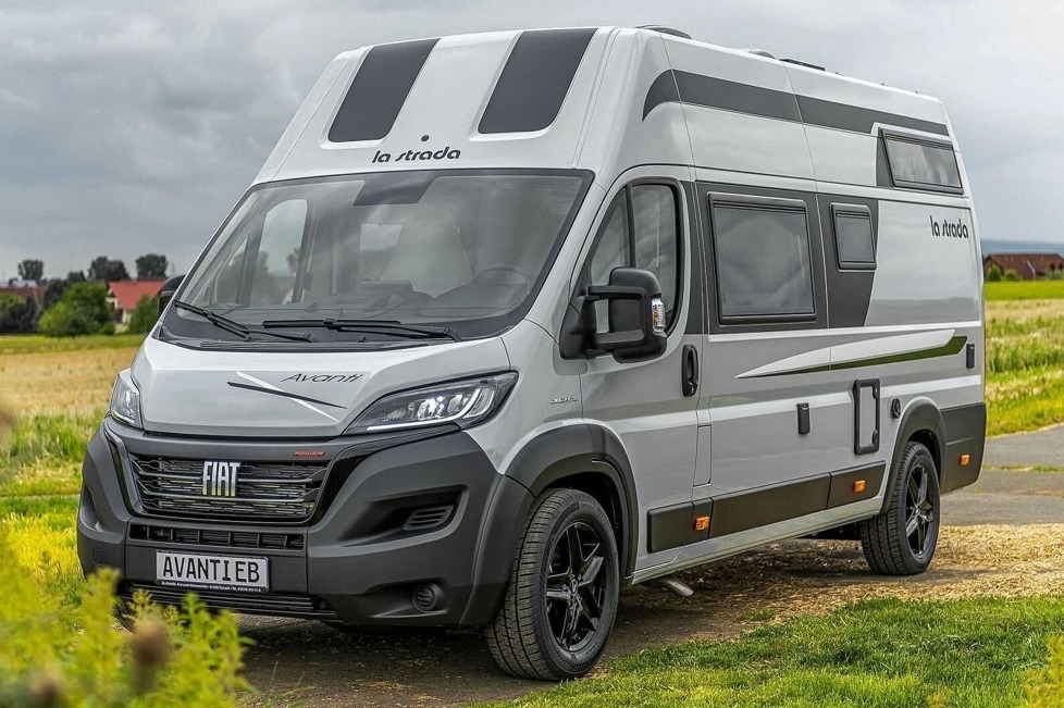 Auf seiner Basis des Fiat Ducato erscheint jetzt der La Strada Avanti als Wohnmobil