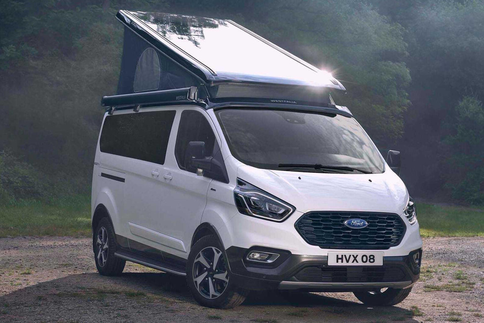 Ford stellt auf dem Caravan Salon 2021 in Düsseldorf zwei neue Ausstattungsvarianten der beliebten Nugget Camper-Baureihe vor