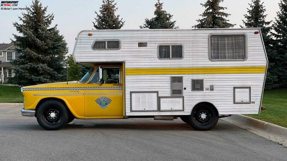 Checker Camper