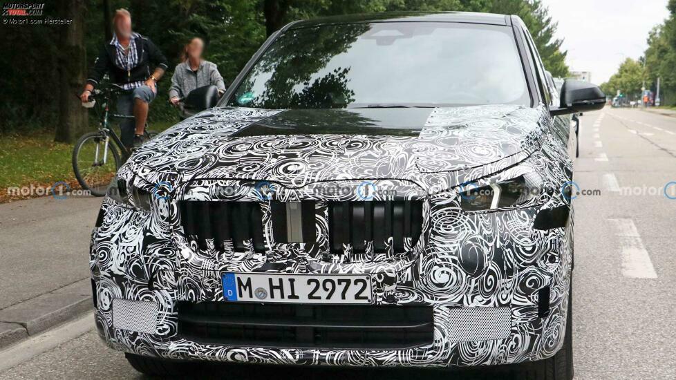 2022 BMW X1 neues Spionagefoto (Außen)