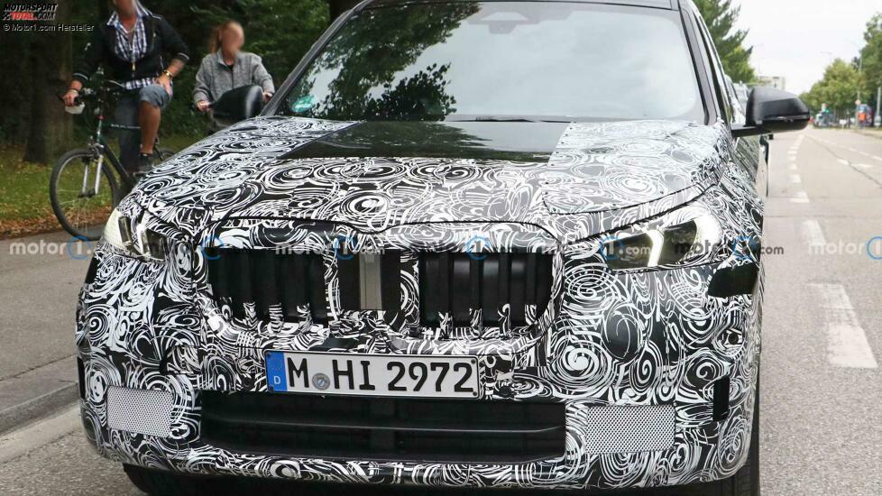 2022 BMW X1 neues Spionagefoto (Außen)