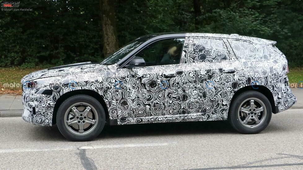 2022 BMW X1 neues Spionagefoto (Außen)