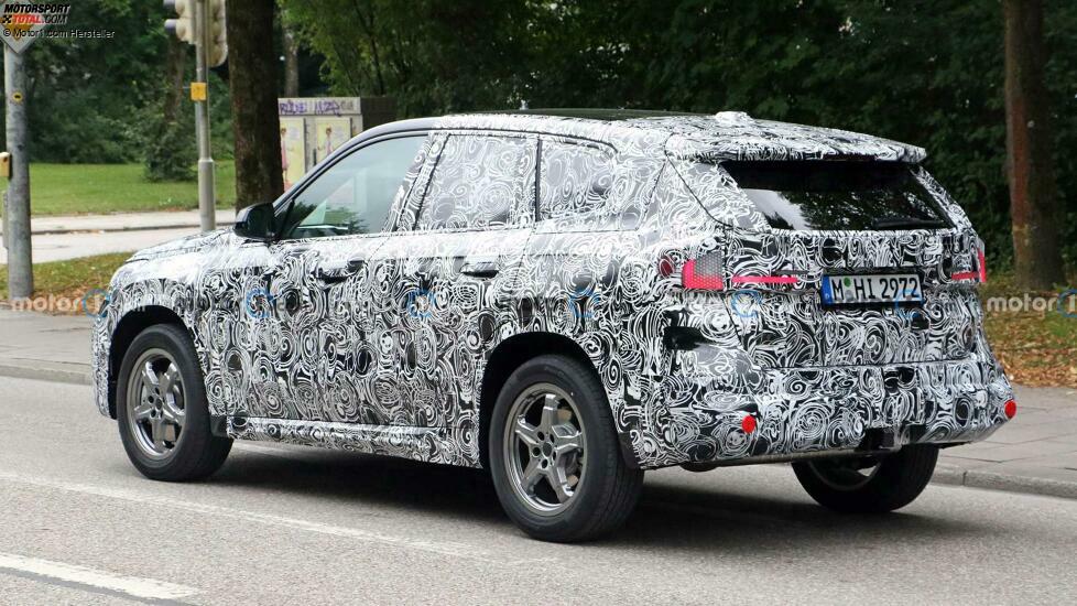 2022 BMW X1 neues Spionagefoto (Außen)
