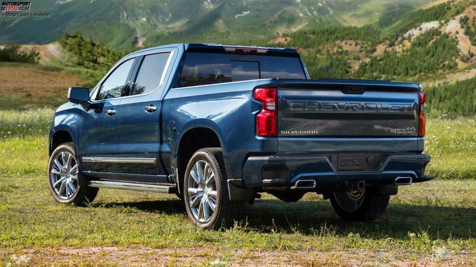 2022 Chevrolet Silverado High Country Back Corner