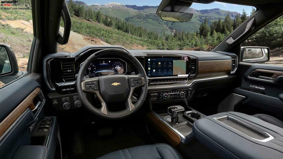 2022 Chevrolet Silverado High Country Cabin